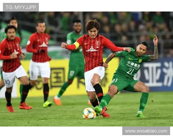 大阪钢巴点球胜冈山岸本建功